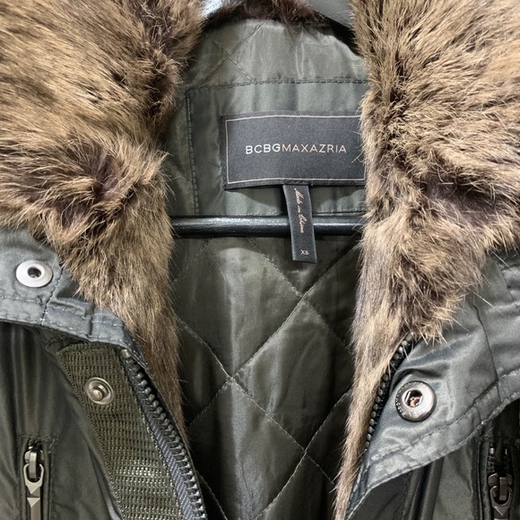 BCBGMAXAZRIA parka jacket with detachable lining, evergreen color, size XS - Picture 4 of 16